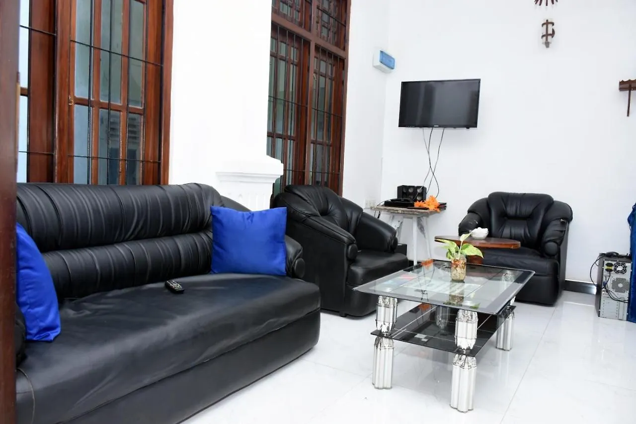 Bluray Beach Apartment Negombo