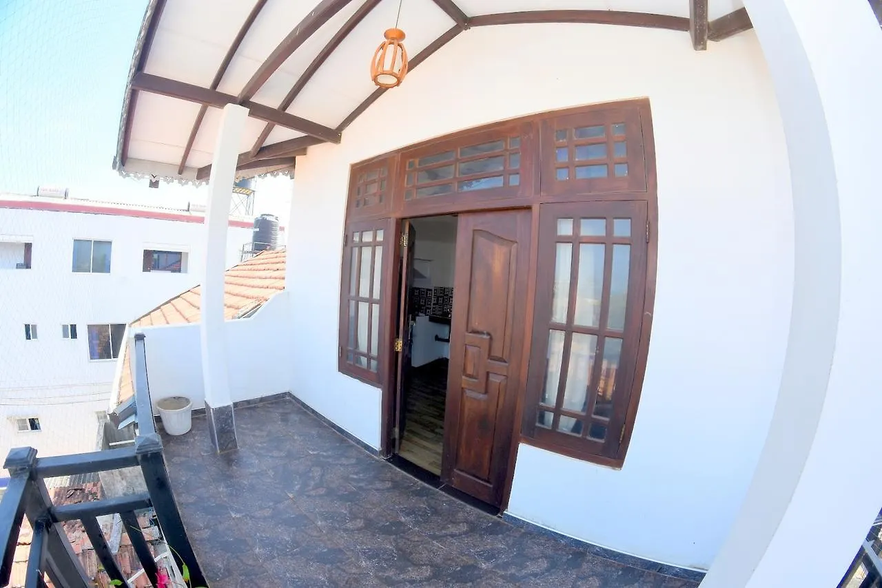 Bluray Beach Apartment Negombo