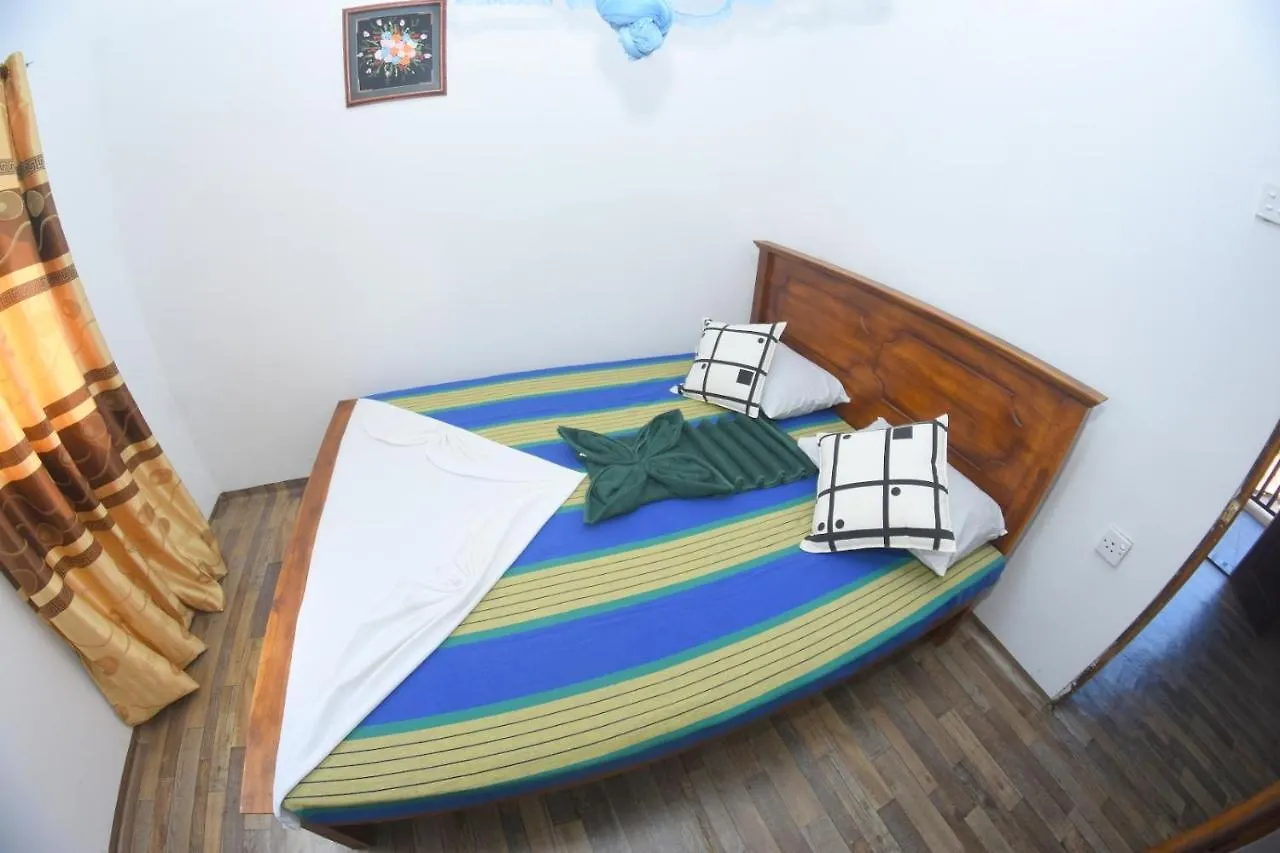 Bluray Beach Apartment Negombo 0*,